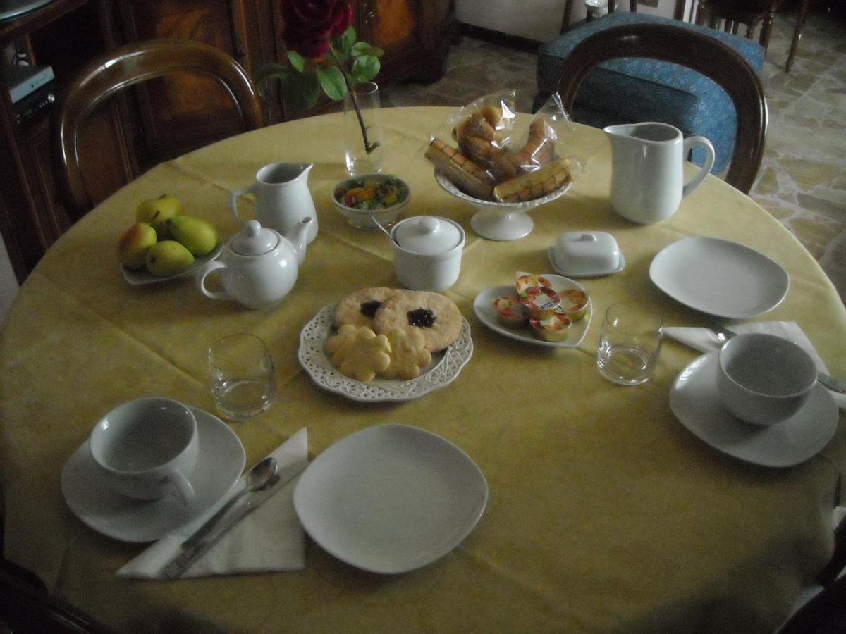 B&B Casa Piras Iun3880 Barùmini Екстериор снимка
